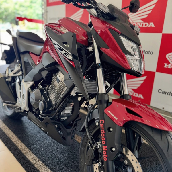 EDIÇÃO; HONDA CB 300 2025